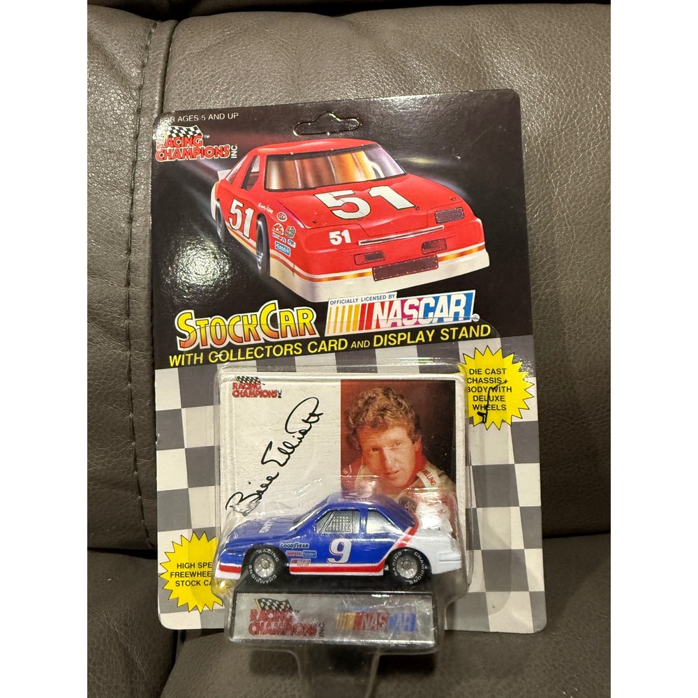 Racing Champions 1991 NASCAR Bill Elliott 9 Stock Car Diecast Card Stand 01151